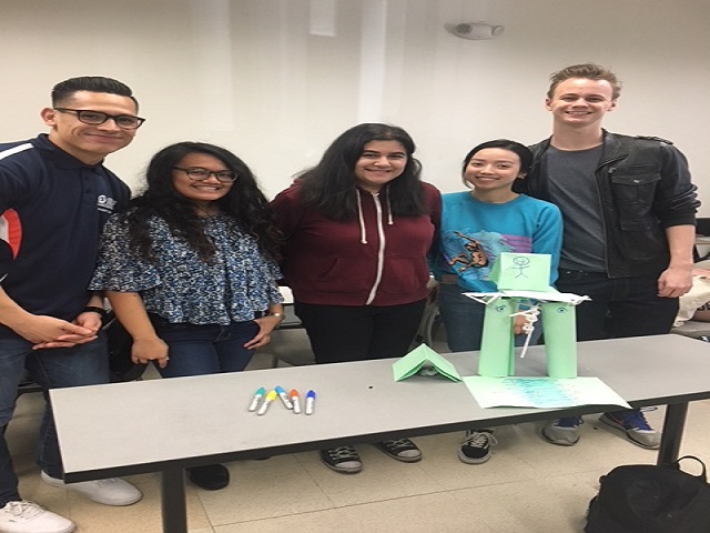 HCOM 333, Fall 2018 Building a Tower Activity