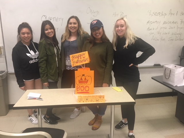 HCOM 333, Fall 2018 Building a Tower Activity